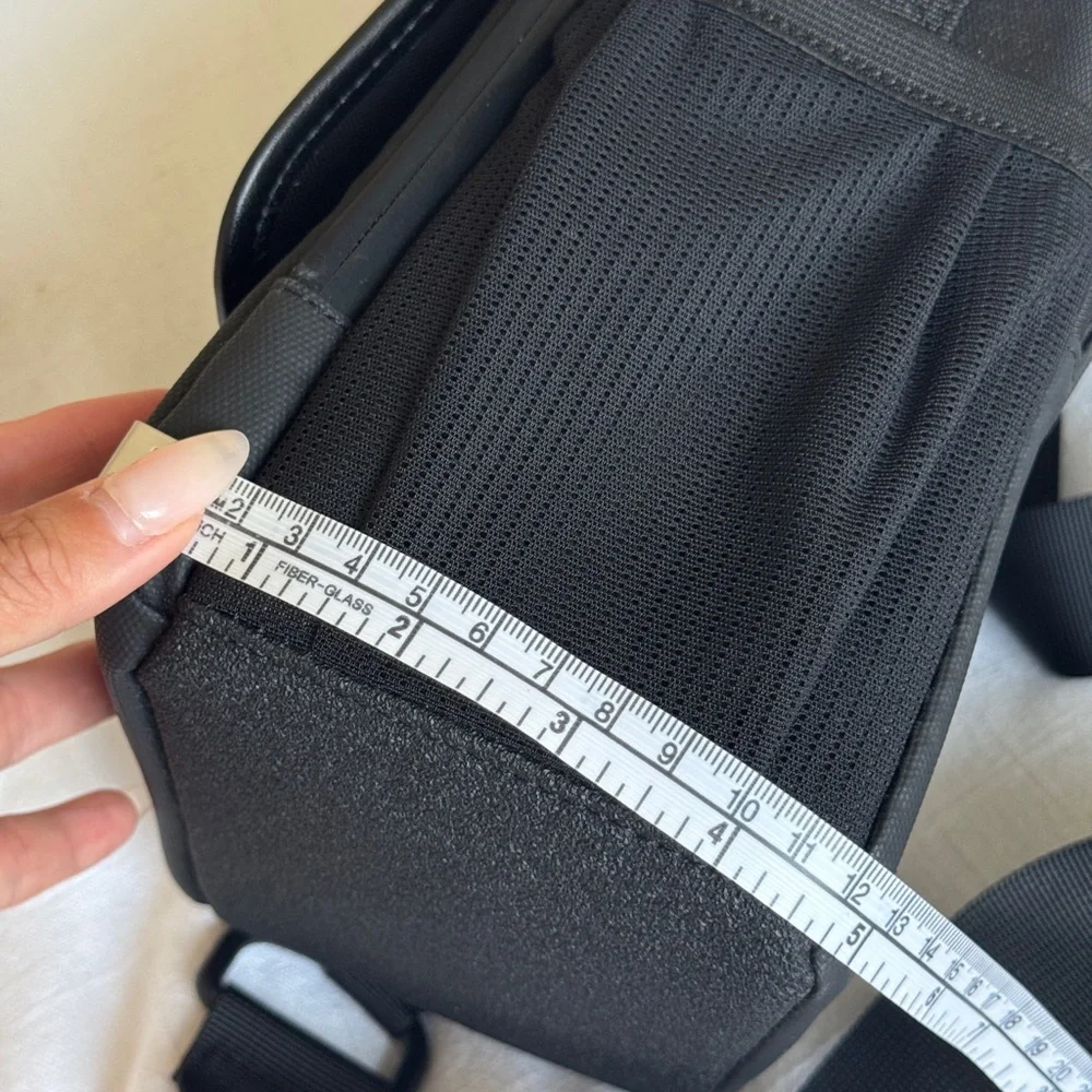 DJI Mavic Black Messenger Bag with Adjustable Strap and Minimalist Design